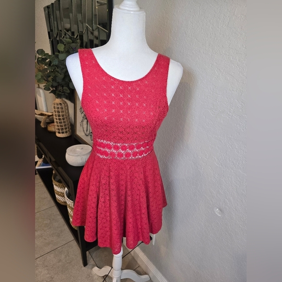Free People Lace Crochet Vibrant Red Daisy Chain Mini Fit Flare Dress Size 2 - Picture 4 of 12